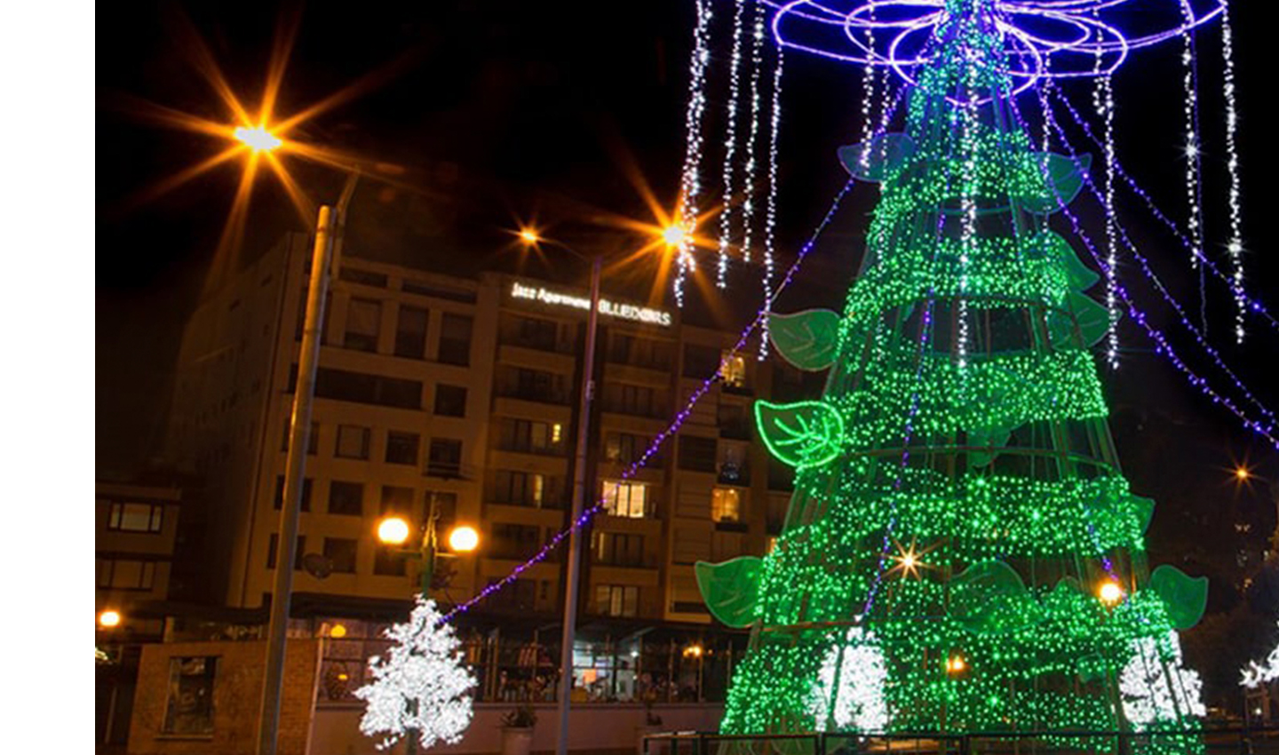 ENEL X - Árbol navideño para disfrutar de la temporada